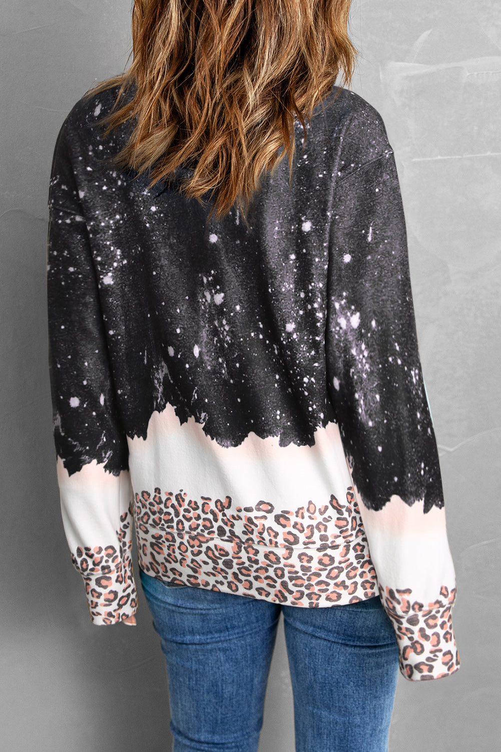 CHRISTMAS Graphic Leopard Sweatshirt